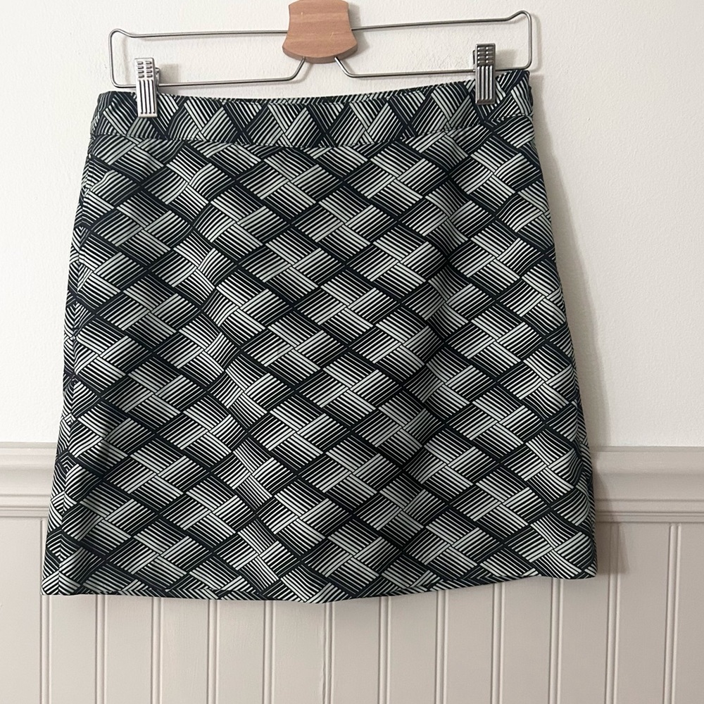 ⛳️ Golf Size 2 Greg Norman Green Abstract Patterned Skort